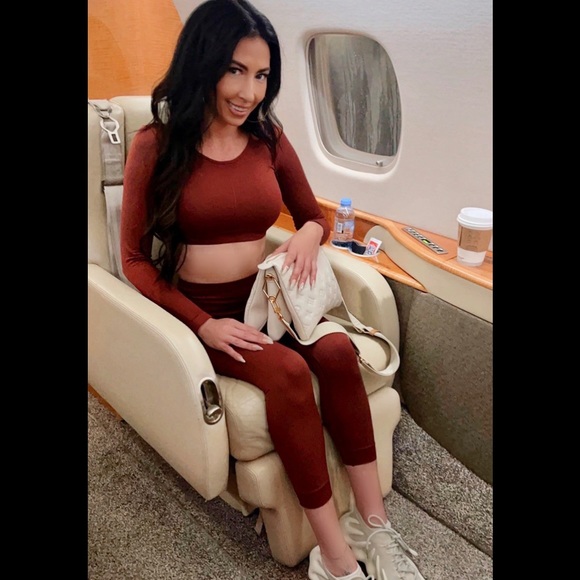 Ashley Brooke ✨ - Picture 5 of 17